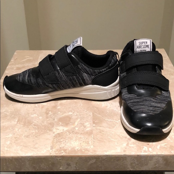 H&M Toddler Boys Super Awesome Sneakers - Picture 2 of 3